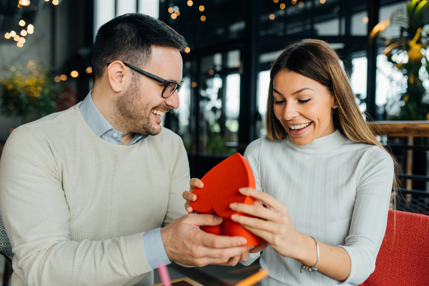 date night ideas - gifts
