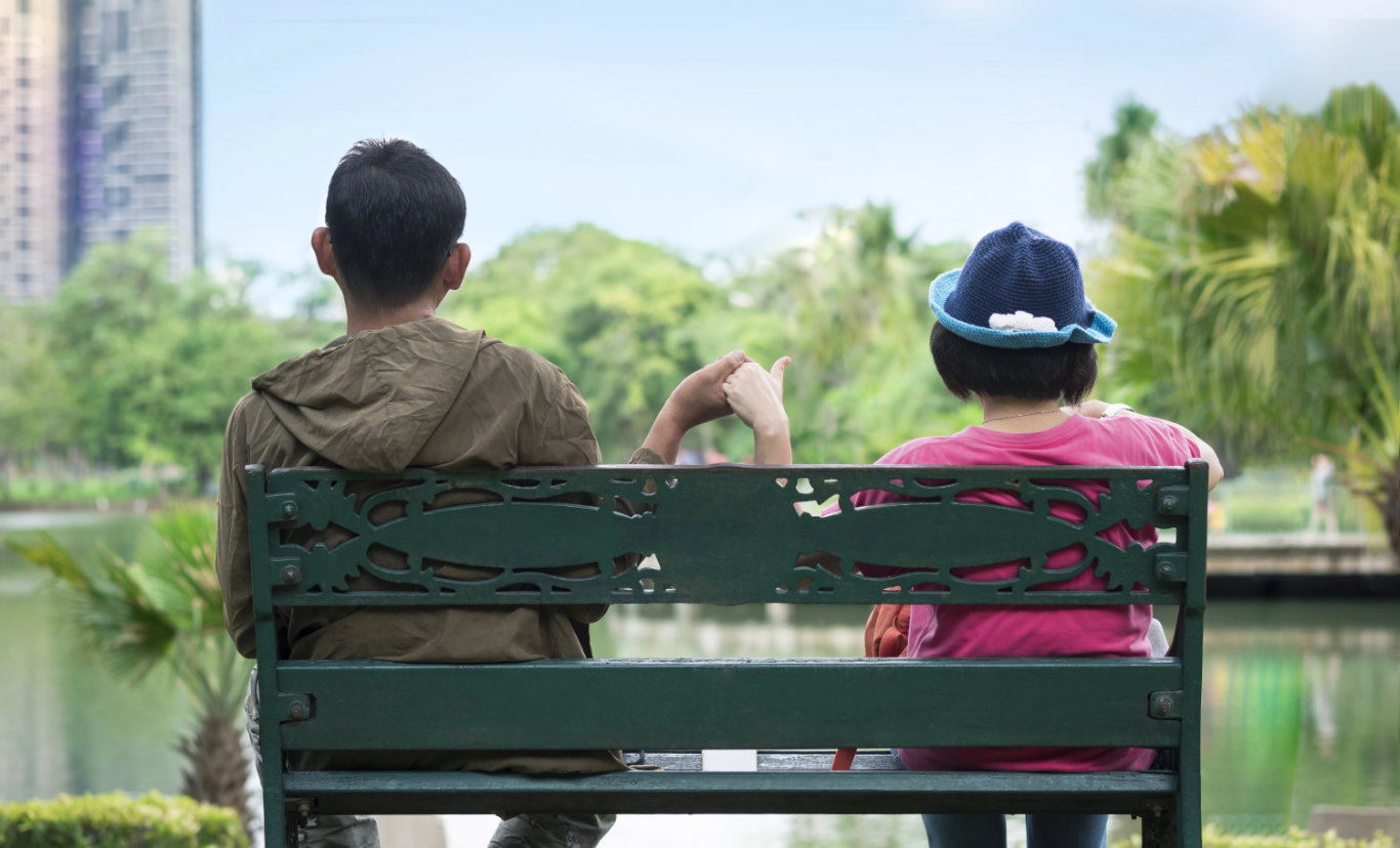 how to take a step back in a relationship - relaxing